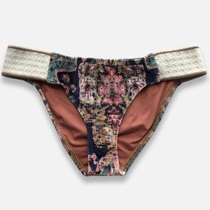 Margo Bottom in Antique